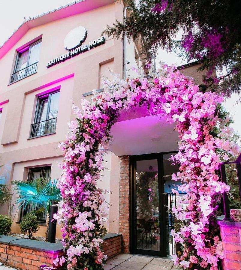 Rose Boutique Hotel Tiranë Ngoại thất bức ảnh