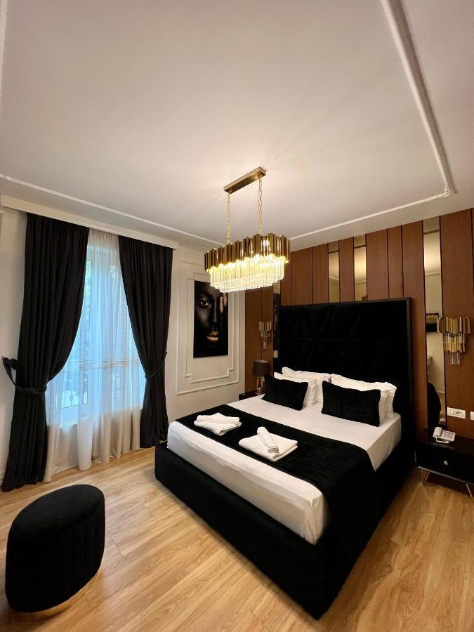 Rose Boutique Hotel Tiranë Ngoại thất bức ảnh